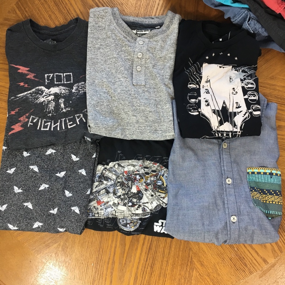 Men’s Size Medium Lot of Graphic Shirts